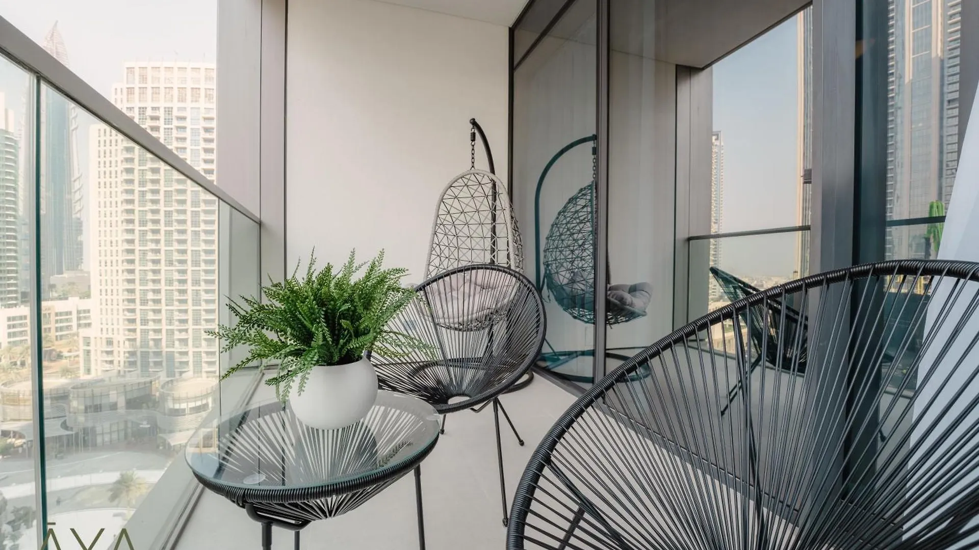 Downtown Luxe 1Br Steps From Burj Khalifa & Opera Apartment Dubai