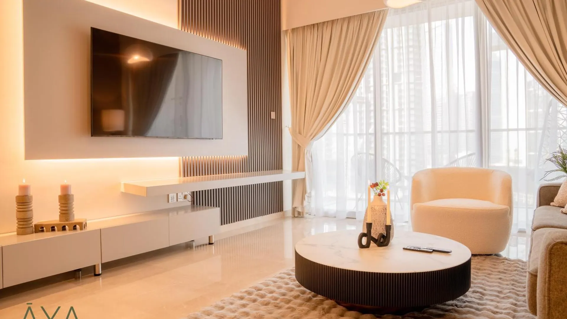 Downtown Luxe 1Br Steps From Burj Khalifa & Opera Apartment Dubai