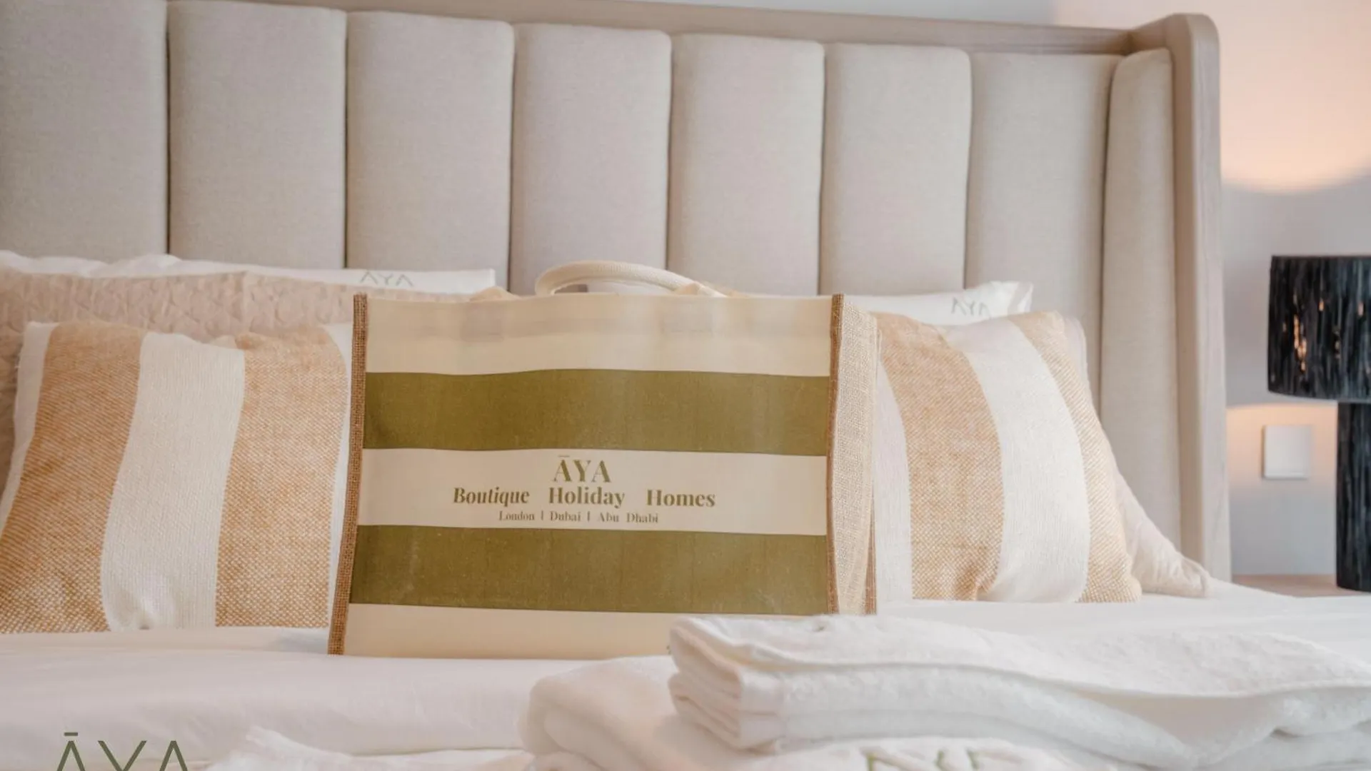 Downtown Luxe 1Br Steps From Burj Khalifa & Opera Apartment Dubai United Arab Emirates