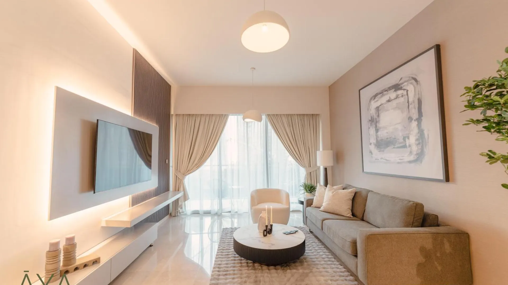 Downtown Luxe 1Br Steps From Burj Khalifa & Opera Apartment Dubai