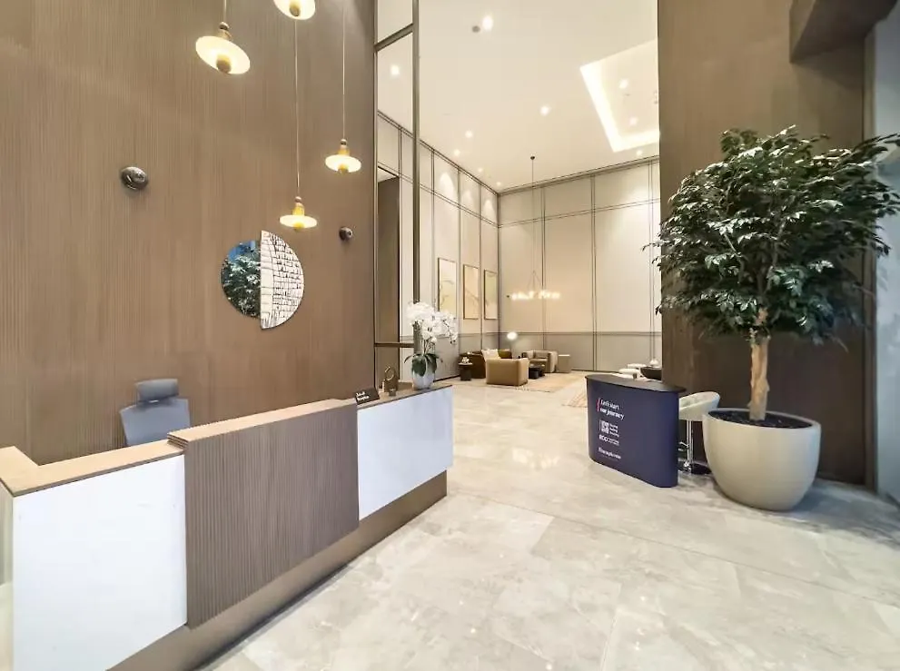 Downtown Luxe 1Br Steps From Burj Khalifa & Opera Apartment Dubai